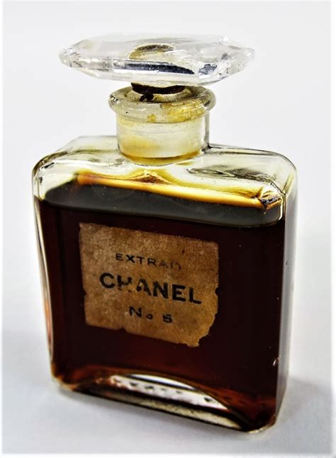 vintage chanel no.5 extrait|Vintage Chanel no 5 perfume.